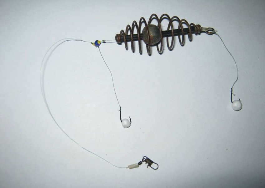 Метод ловли карася на фидер с кормушкой летом - фидерные оснастки